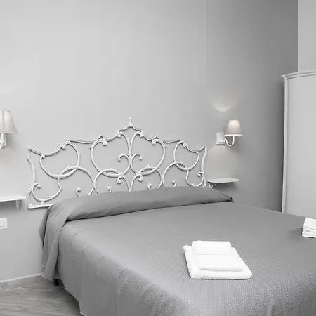 Gens Claudia, Vatican Luxury Řím