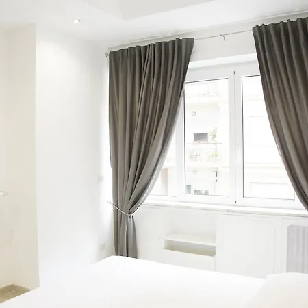 Apartment Gens Claudia, Vatican Luxury *
