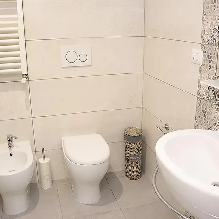 Apartment Gens Claudia, Vatican Luxury