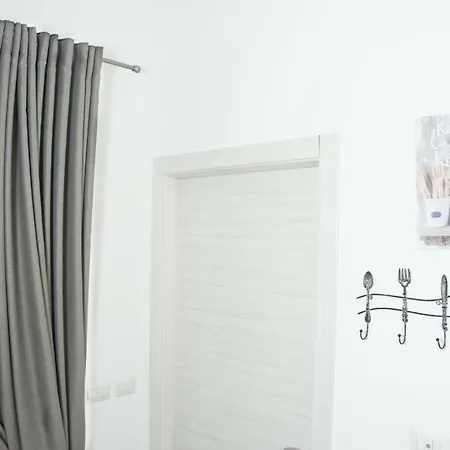 Gens Claudia, Vatican Luxury * Řím