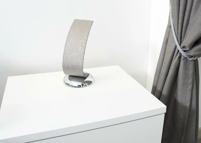 Gens Claudia, Vatican Luxury 公寓 *