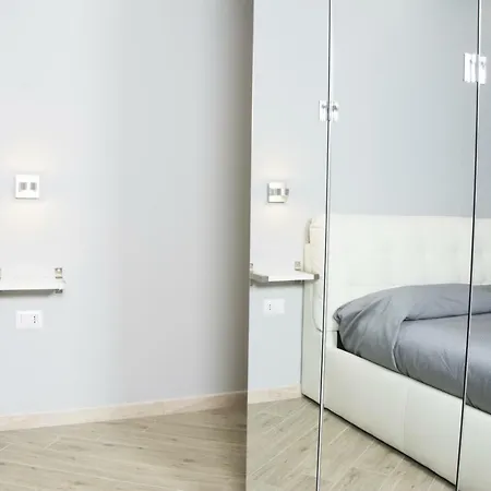 Gens Claudia, Vatican Luxury Appartement *